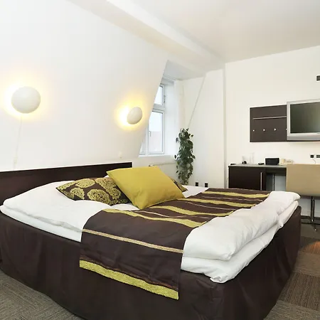 Hotell Europa 4*